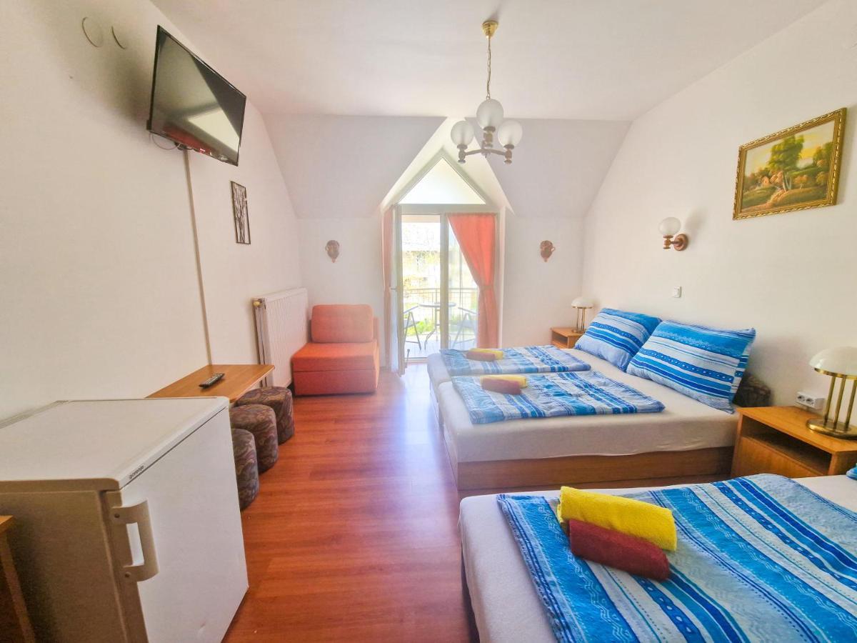 Weinberger Vendégház Zamárdi Extérieur photo